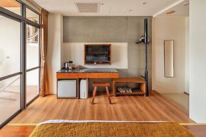 Sun Moon Lake ItaThao Vacation Inn with Elevator