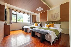 Sun Moon Lake ItaThao Vacation Inn with Elevator