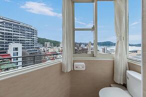 Sun Moon Lake ItaThao Vacation Inn with Elevator