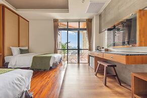 Sun Moon Lake ItaThao Vacation Inn with Elevator