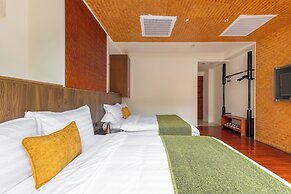 Sun Moon Lake ItaThao Vacation Inn with Elevator