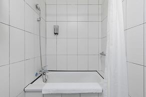 Sun Moon Lake ItaThao Vacation Inn with Elevator