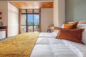 Sun Moon Lake ItaThao Vacation Inn with Elevator