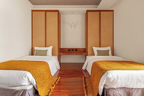 Sun Moon Lake ItaThao Vacation Inn with Elevator