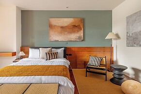 Sun Moon Lake ItaThao Vacation Inn with Elevator