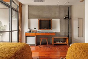 Sun Moon Lake ItaThao Vacation Inn with Elevator