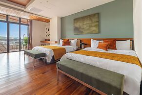 Sun Moon Lake ItaThao Vacation Inn with Elevator