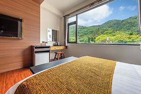 Sun Moon Lake ItaThao Vacation Inn with Elevator