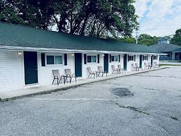 MacKenzie's Motel & Cottages