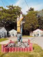 MacKenzie's Motel & Cottages