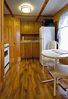 MacKenzie's Motel & Cottages