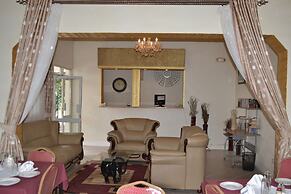 Executive Airport Hotel