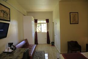 Executive Airport Hotel