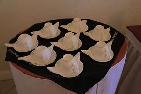 Executive Airport Hotel