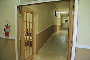 Executive Airport Hotel