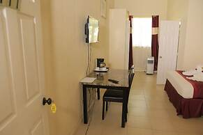 Executive Airport Hotel