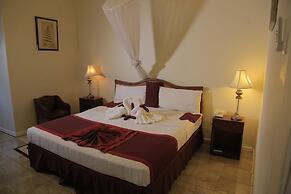 Executive Airport Hotel