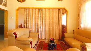 Executive Airport Hotel