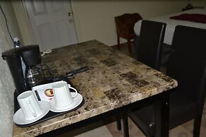 Executive Airport Hotel