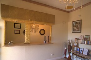 Executive Airport Hotel