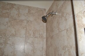 Executive Airport Hotel