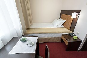 Hotel N