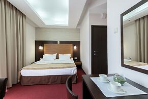 Hotel N