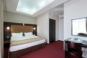 Hotel N