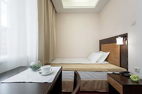 Hotel N