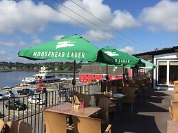 The Dockside Inn & Restaurant