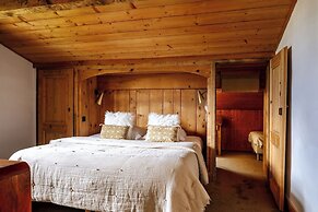 Hôtel Les Roches Fleuries