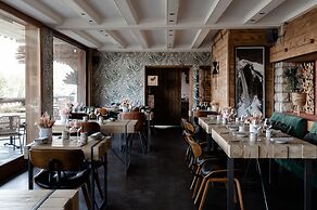 Hôtel Les Roches Fleuries