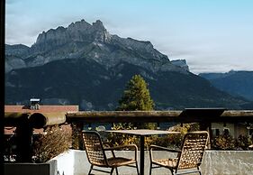 Hôtel Les Roches Fleuries