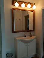 Fairmont House Bed & Breakfast