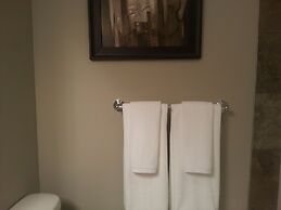 Pinnacle Inn & Suites Aspen