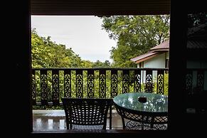 Haad Yao Over Bay Resort