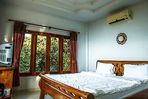 Haad Yao Over Bay Resort