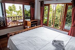 Haad Yao Over Bay Resort