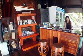 Haad Yao Over Bay Resort