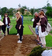 The Moon River Homestay & Villa