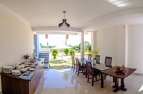 The Moon River Homestay & Villa