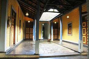 Lake Serenity Boutique Hotel