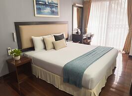 J - Town Serviced Apartments
