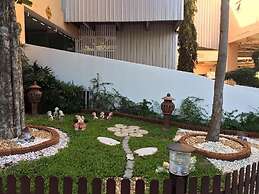 J - Town Serviced Apartments