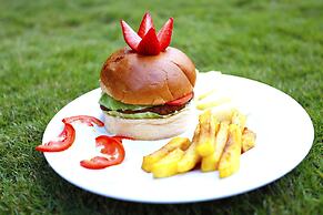 Hotel Crown Himalayas