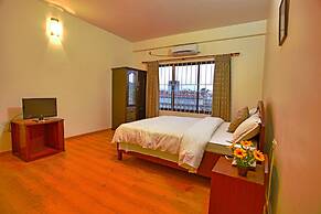 Hotel Crown Himalayas