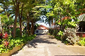 Sichang Shine Khao Resort