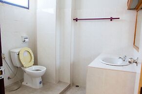 Sichang Shine Khao Resort