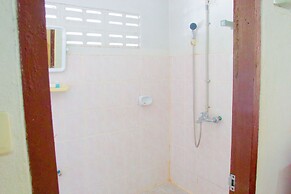 Sichang Shine Khao Resort