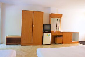 Sichang Shine Khao Resort